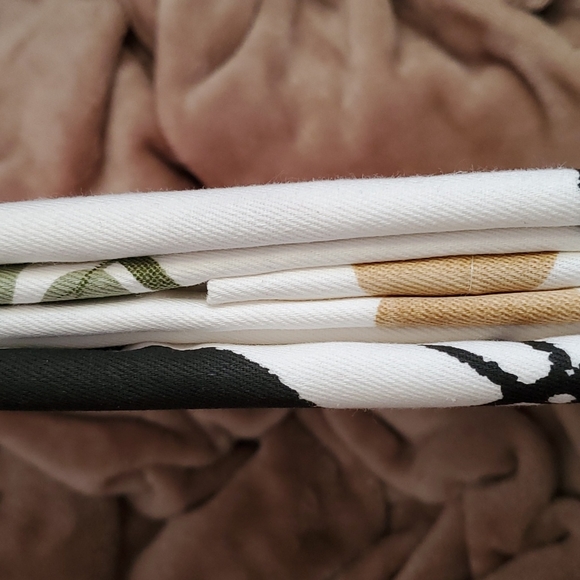 Disney Mickey and Minnie Holiday Shower Curtain - Picture 4 of 5